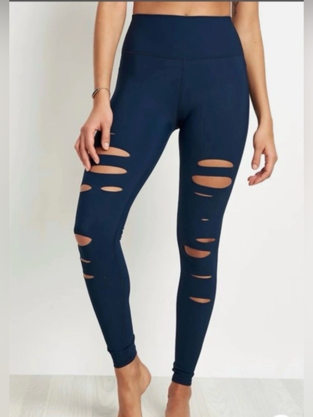 Alo Yoga Ripped Warrior Leggings S